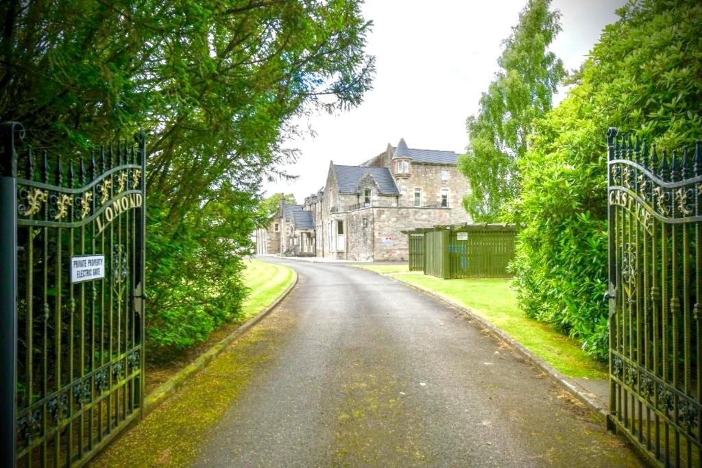 Апартаменты Lomond Castle Penthouse Лусс Экстерьер фото
